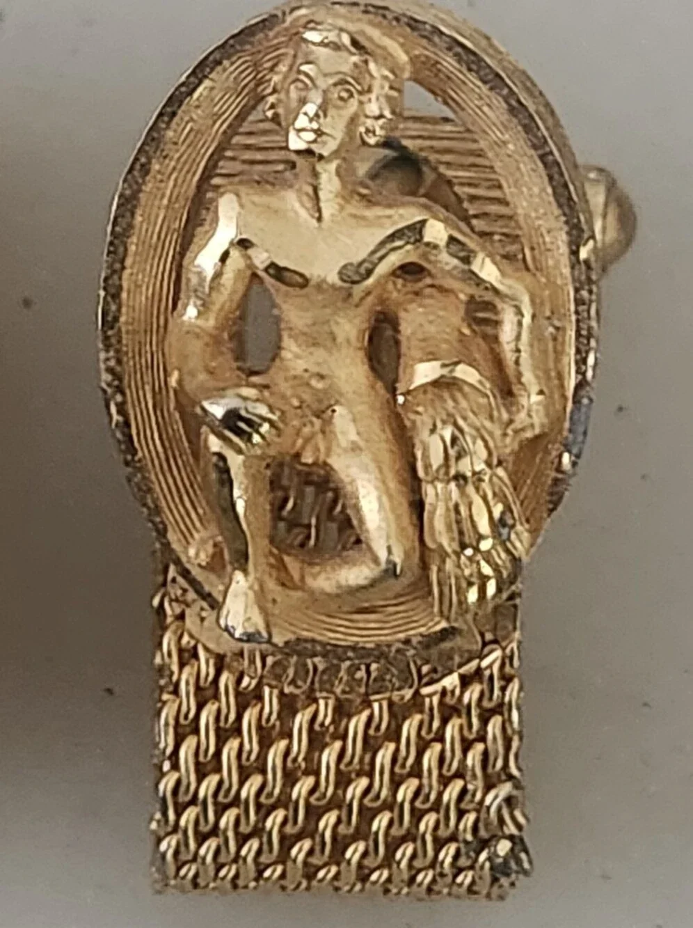 Vtg SWANK Gold Tone Zodiac Motif Cufflinks